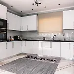 Christina'S Elegant Living Daire