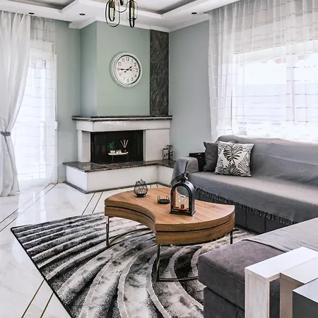 Christina's Elegant Living
