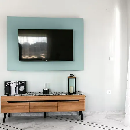 아파트 Christinas 네아 모우다니아