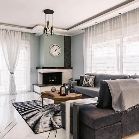 Christinas 아파트 네아 모우다니아